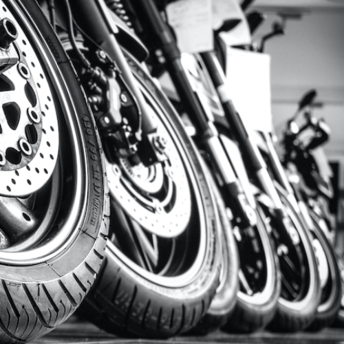 A Rider's Guide to Choosing the Right Motorcycle Tires